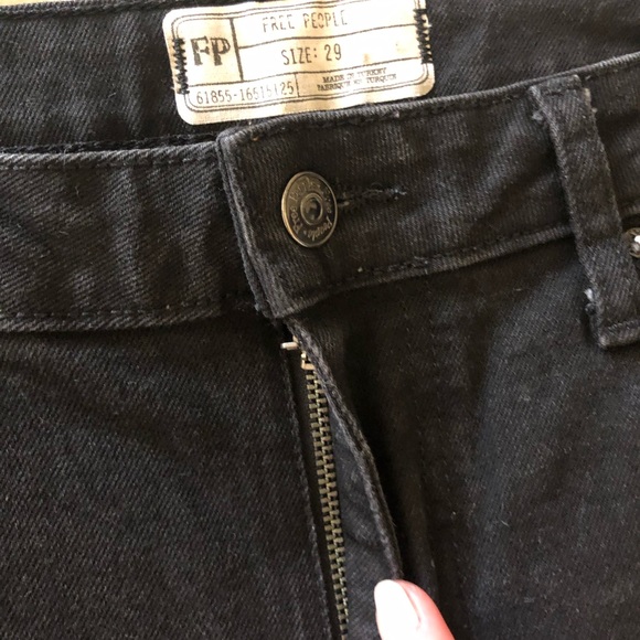 Free People NWOT cropped jeans - Picture 4 of 5